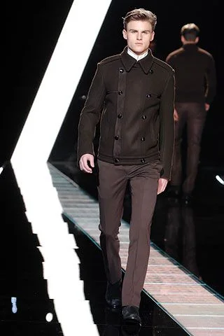 Look 15